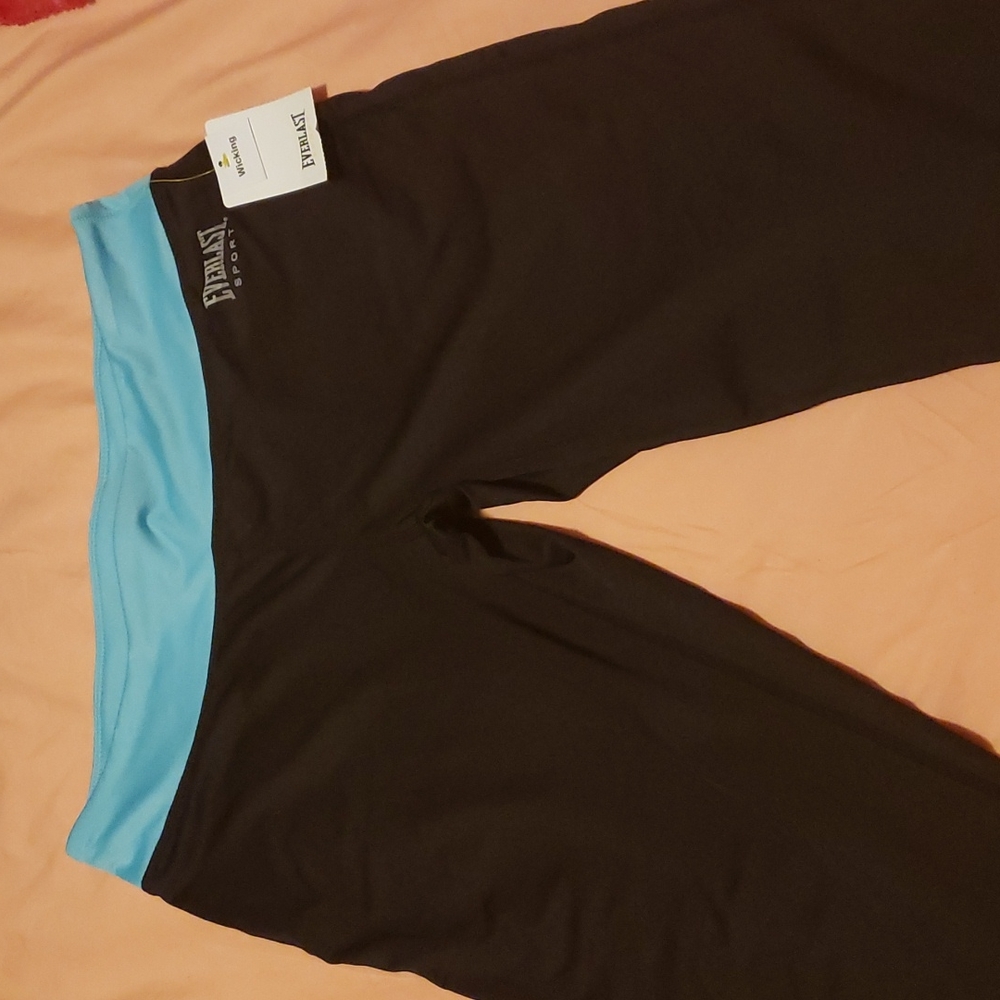 Women mid rise leggings